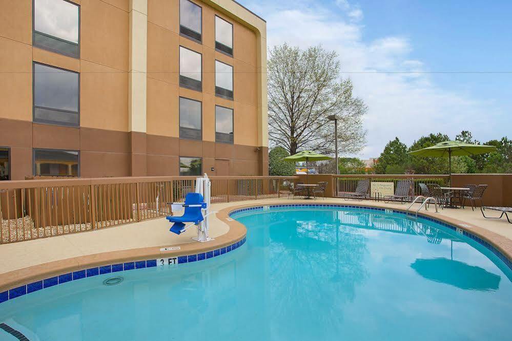 Hampton Inn Conyers Εξωτερικό φωτογραφία